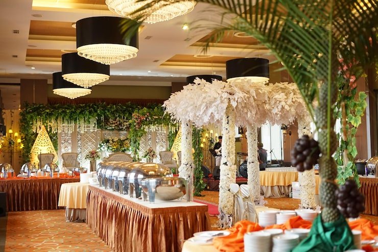 javanese-wedding-dress-wedding-ceremony-wedding-arch-wedding-moment-wedding-food_543567-2323